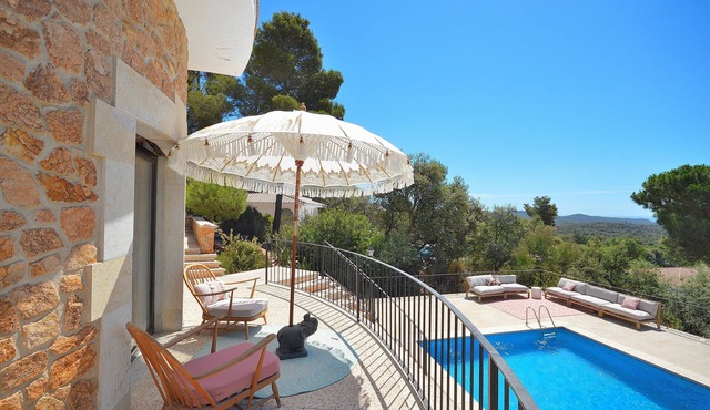Villa 'Torre Cal Sada' with Mountain View, Wi-Fi and Air Conditioning