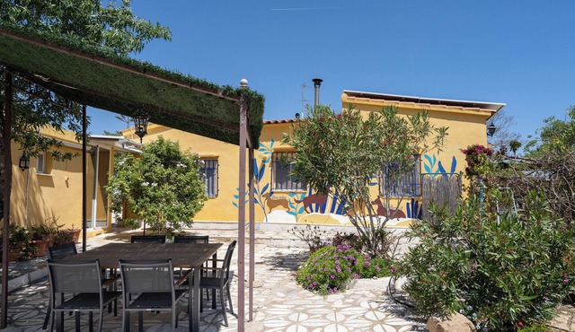 Villa Torrent: Long-term Living & Workspace