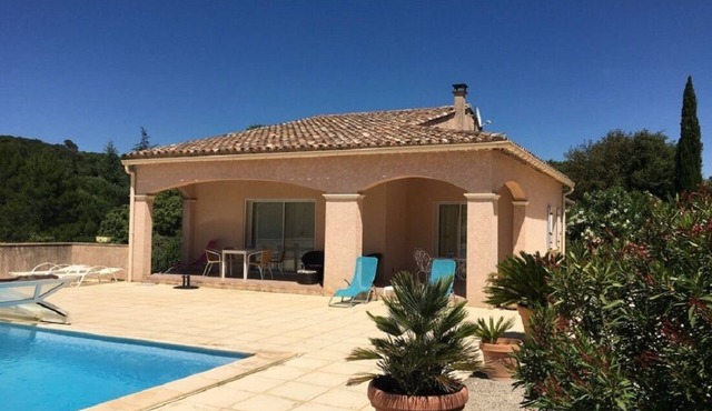 Villa Tout Confort Avec Piscine Privée à Deux pas des Cascades du Sautadet