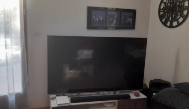 Villa tout confort, 3 chambres, clim, piscine, jardin, wifi, chaines cinéma