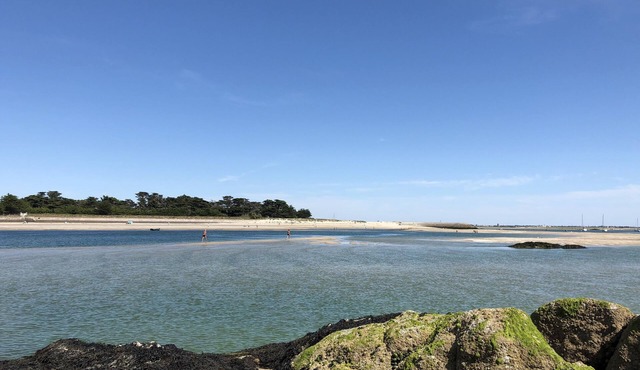 Villa Tout Confort au Calme , Piscine Chauffée ,entre mer et Marais Salant