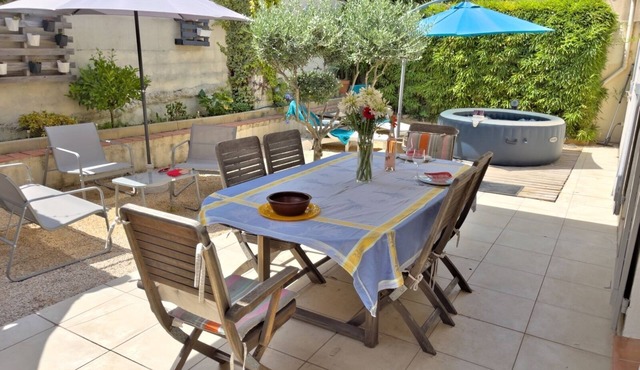 Villa Tout Confort: Relaxation with Jacuzzi, Barbecue & Air Conditioning - Vacances de Rêve