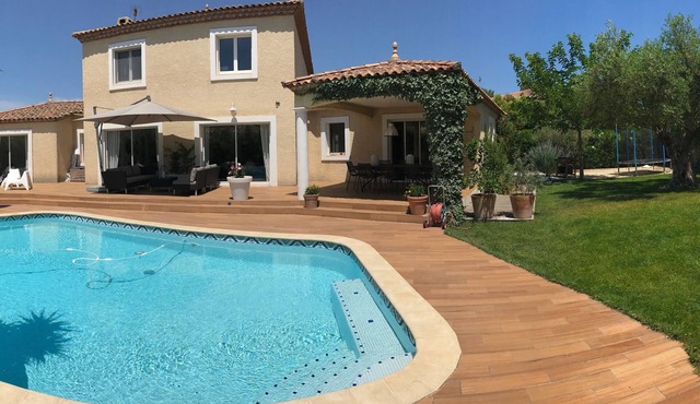 Villa Tout Confort au Calme Avec Piscine