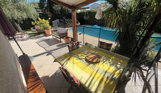 Villa Très Lumineuse Dans la Résidence Privée et Sécurisée du Golf de Massane