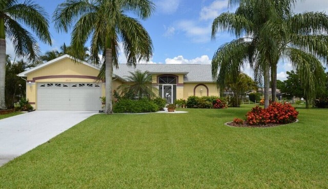 Villa Tropical Paradise, Pool + Spa, Gulf access, boat for additional fee