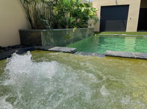 Villa Tropicale entre Nîmes Avignon et Arles