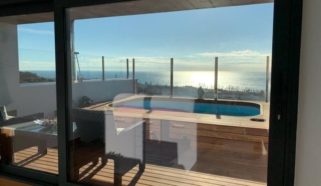 Villa Turquesa, a 2 min de la Playa y 20 Minutos de Barcelona