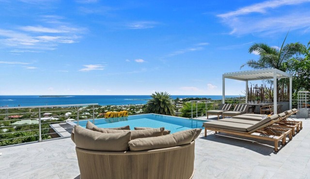 Villa Turquoze, an astonishing view on Orient Baie