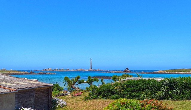 Villa Ty Mone - Sea view and beach 100m away