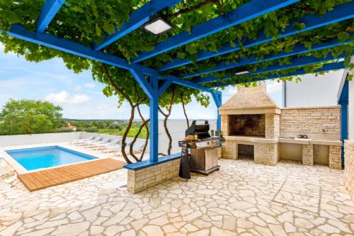 Villa Umag Istria seaview private pool and garage by Rentistra