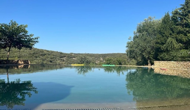 Villa Uzès Swimming pool lagoon and breathtaking view 10 pax
