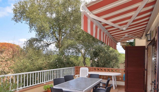 VILLA VALL ATACHED HOUSE WITH AIR CONDITIONING AND TERRACE