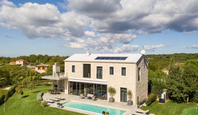 Villa Valens by Villas Guide