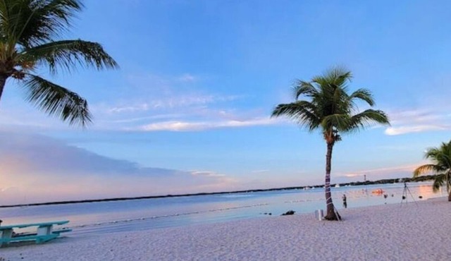 "Villa Valentina" offers you a private tropical beach within our community