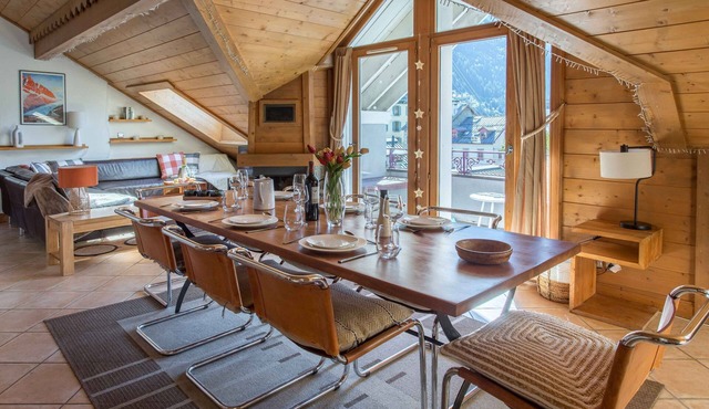 Villa Vallet Apartment - an apartment that sleeps 6 guests in 3 bedrooms