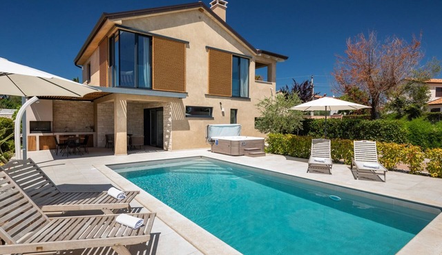 Villa Vallis by Villas Guide