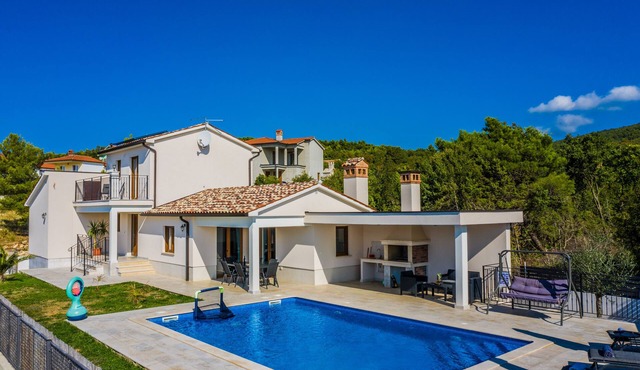 Villa Vanda – Exclusive Escape with a Stunning Pool