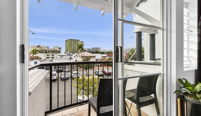 Villa Vaucluse Apartments of Cairns