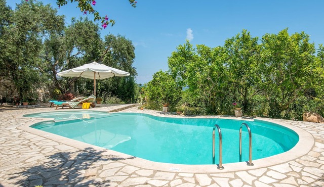 Villa Vavilla – sea views, private pool, and total relaxation await