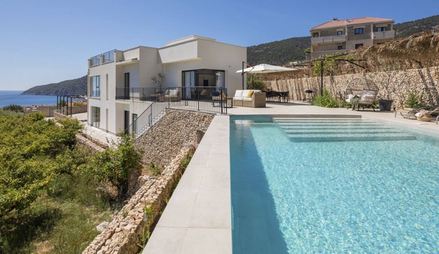 Villa Vendi - Four Bedroom Villa, Sleeps 8