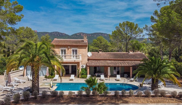 Villa "Venica" between Cannes and St Tropez with pool