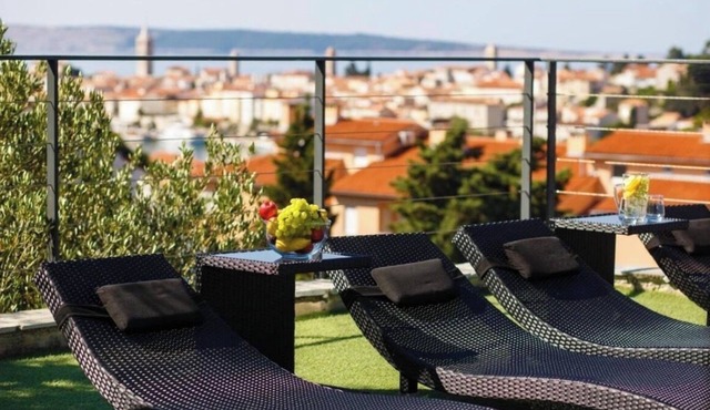 Villa Venka – Luxury Villa for 8-10 Guests with Private Pool in Central Rab