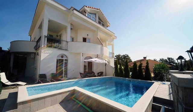 Villa Veprina with sea view on Kvarner