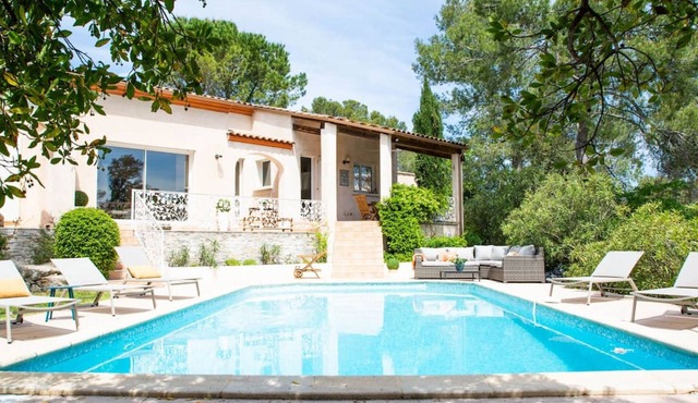 Villa Verveine - Stylish Languedoc villa with pool