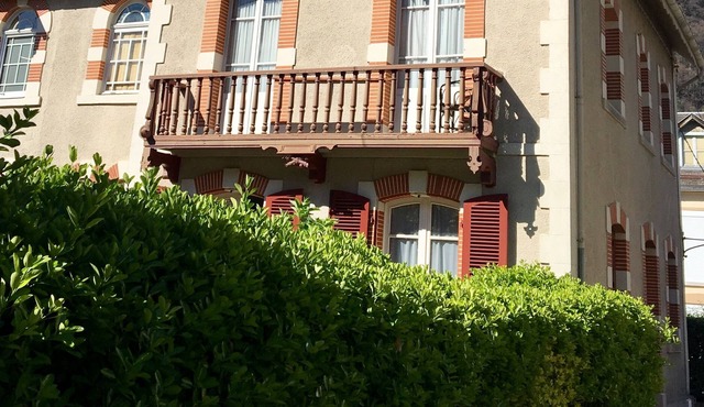 VILLA VERY GREAT COMFORT ++++ FULL CENTER OF LUCHON