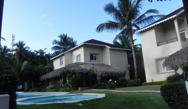 Villa Victoria, 7 minutes walking to Playa Bonita