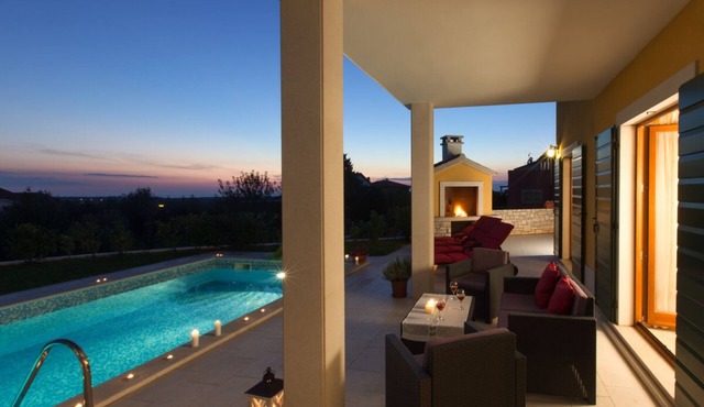 VILLA VIKTORIA, VILLAS in VILANIJA - UMAG (Private Swimming Pool)