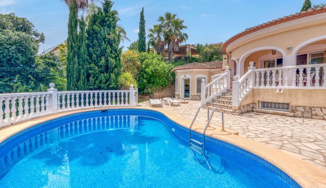Villa 'Vista 26' with Sea View, Wi-Fi and Air Conditioning