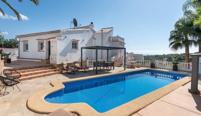 Villa 'Vista Hermosa' with Sea View, Wi-Fi and Air Conditioning