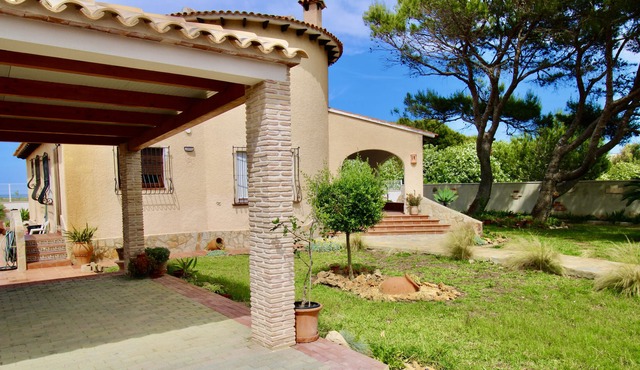 Villa 'Vistas Al Mar' with Private Pool, Private Terrace and Wi-Fi
