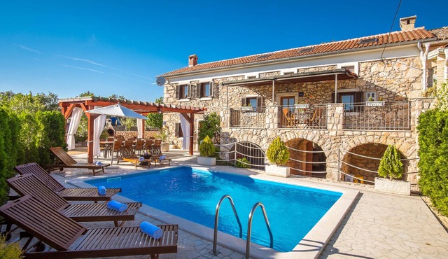Villa Vita Krk, old stone house with swimming pool