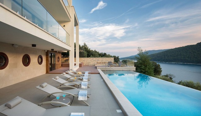 Villa Vlastelini 2 Sea Access