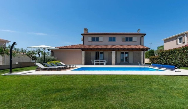 Villa Vor Ort Summary