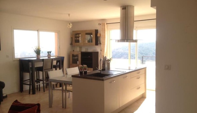 Villa vue magnifique sur mer, à 4 km de la plage