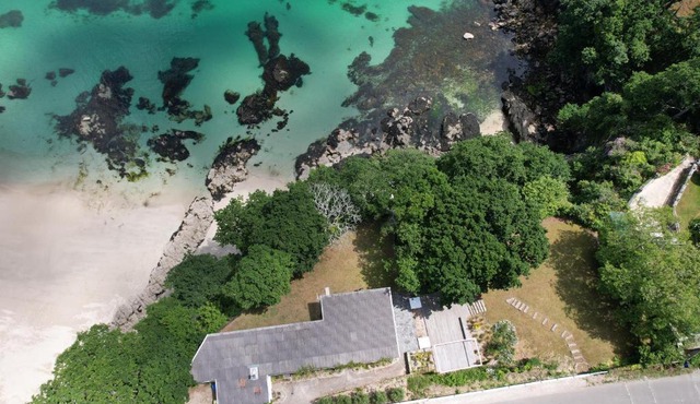 Villa vue mer exceptionnelle, surplombant la plage des 3 curés - Neizh