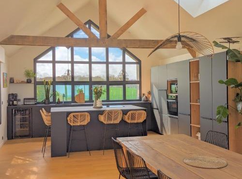 Villa vue Mer- grand jardin -cuisine d'été- 4 chambres- Vidéo projecteur