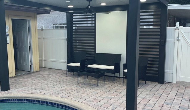 Villa W/Pool And just 5 mins away from Raymond James Stadium and 10 min TPA.