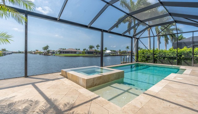 Villa Waterview with pool and spa SW Cape Coral