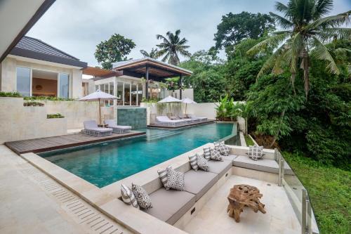Villa White Lotus by BaliSuperHost