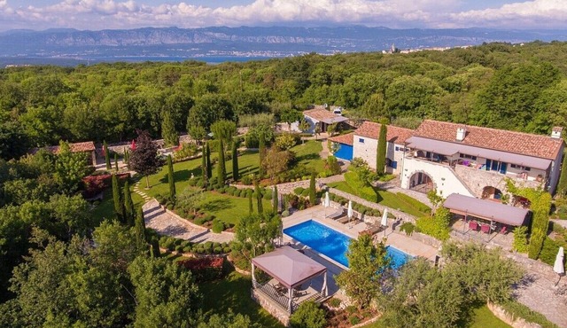 Villa with Heated Pool – Peaceful Location on Krk