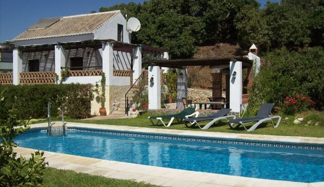 Villa with 10 by 4 meter private pool, Nerja & Beaches 5 min