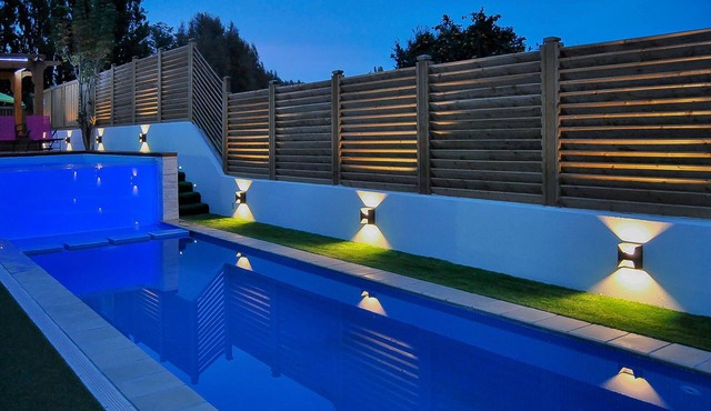 Villa with 2 private pools - close to the beach