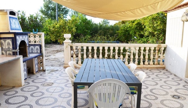 Villa with 4 bedrooms on the beach of Las Deveses