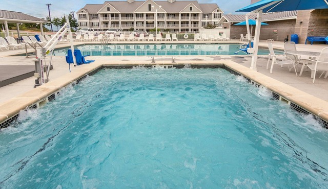 Villa with Access to 6 Pools | 18-Hole Mini-Golf