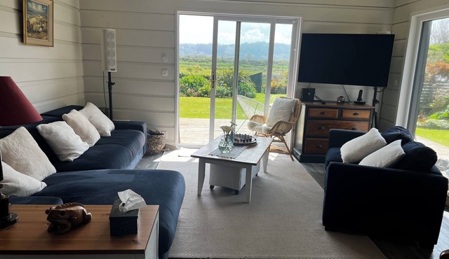 Villa with access to lapin plage, view of the marsh, not overlooked. Restful.