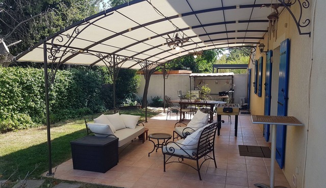 Villa with all comforts, swimming pool, air conditioning, beautiful garden!